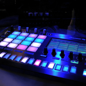 Top 25 Raspberry Pi Projects: Engaging Ideas for Educators and Makers Top 25 Raspberry Pi Projects: Engaging Ideas for Educators and Makers